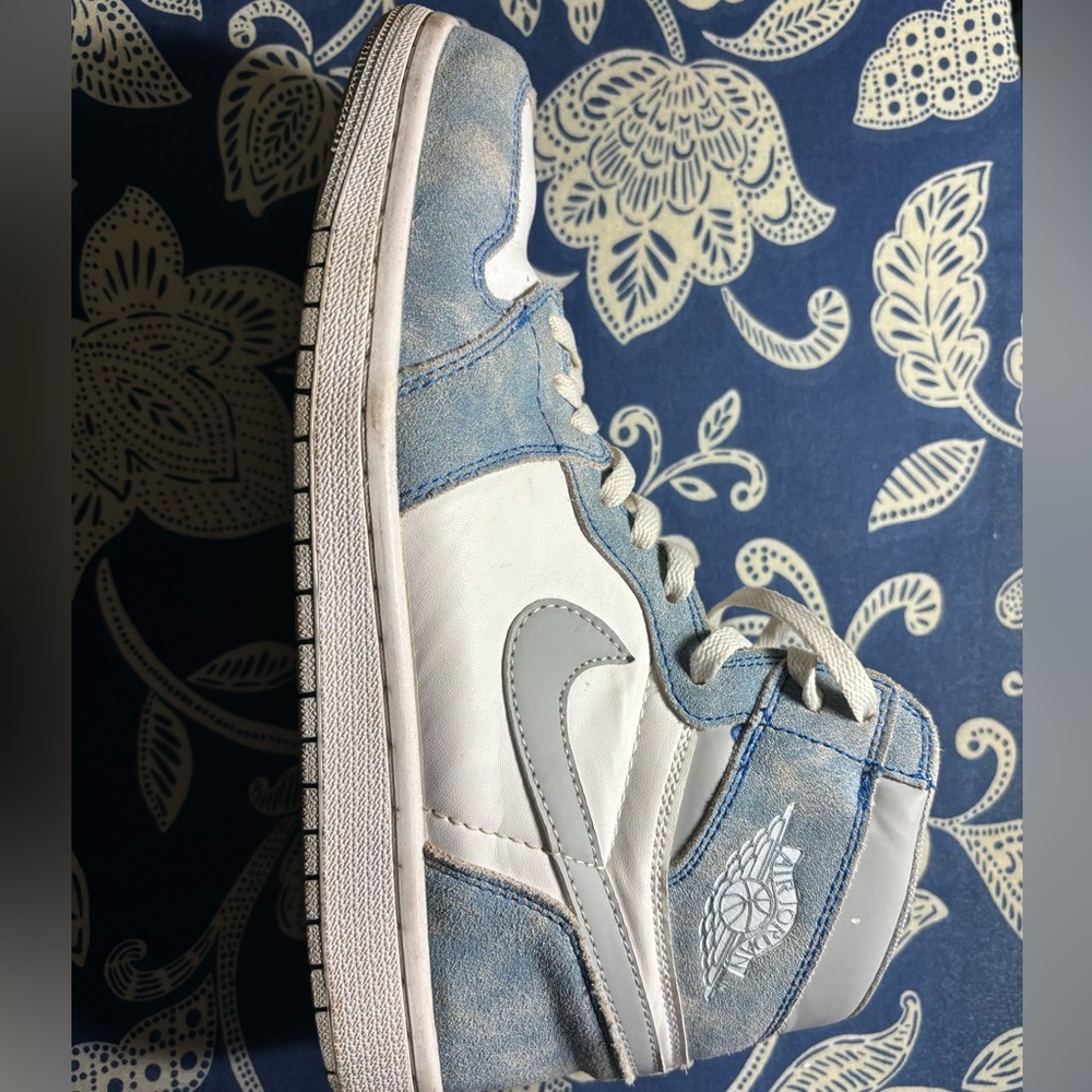 Jordan Men’s Athletic Shoes in Light Blue and White